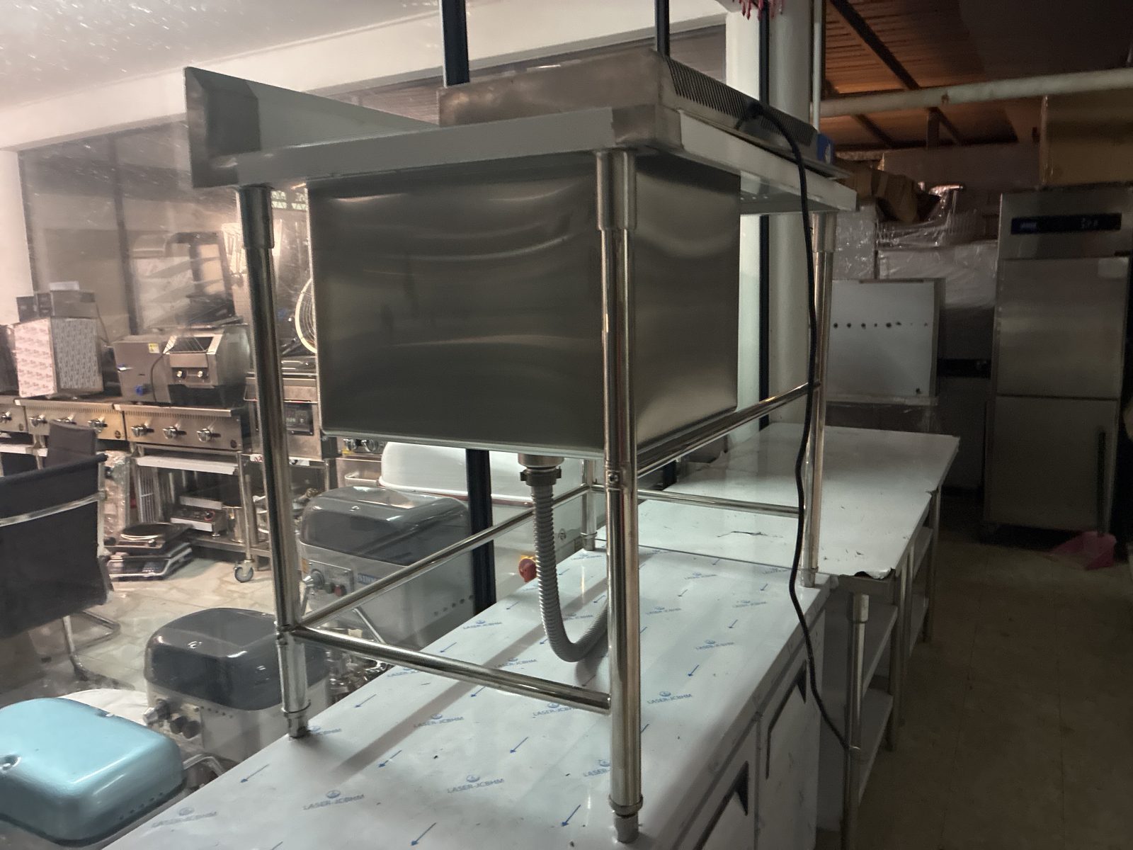 Commercial kitchen installation